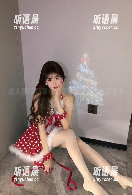 迷人的72斯模特私房全套原图，带你感受摄影的独特魅力！.txt