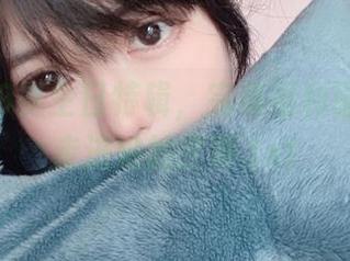 AT鲨19岁生日特辑，完美福利图集带你走进她的世界.txt