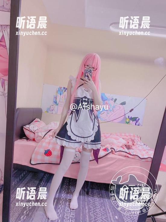 AT鲨的御姐资源：自嘲不仅是我的风格，更是这组图集的精髓！.txt