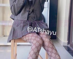 AT鲨瑜伽在线图片合集，探索灵动与平衡的完美结合！.txt