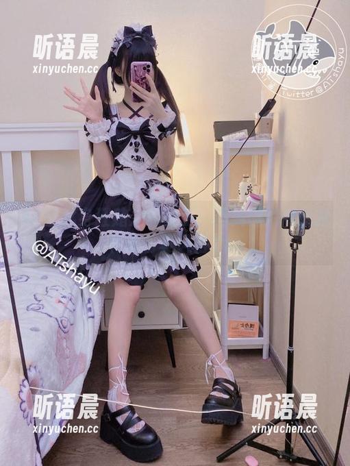 AT鲨 AT鲨化身狂赌之渊女王:精美图片展现独特的写真风格.txt