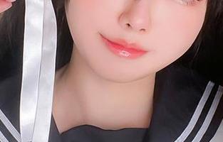 尽览Arty亚缇的高跟鞋合集：时尚与魅力的完美图集！.txt