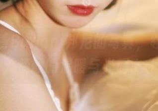 通过观看Bangni邦尼的写真，领略她如天使般的温暖与光辉.txt