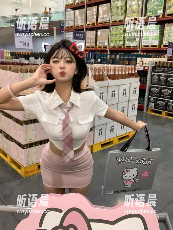 唯美私拍图集：G.su(全智秀)带你领略旅拍中那些不为人知的故事.txt