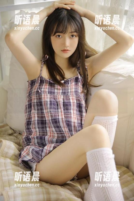 GIRLT果团网 - 探索通灵儿的办公室世界，令人惊叹的写真图包大曝光.txt