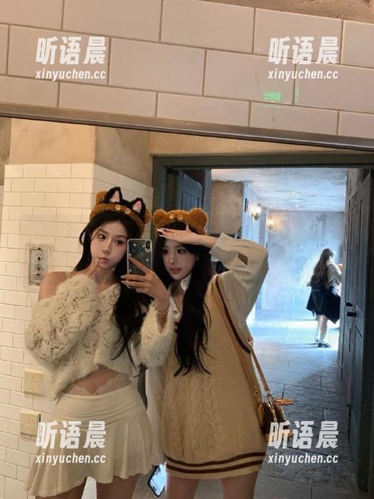 GIRLT果团网-黄歆苑 GIRLT果团网 - 时尚与艺术的交汇:黄歆苑黑丝写真分享给你新的视觉体验.txt