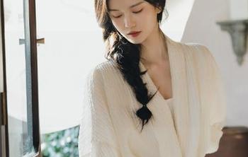 HuaYang花漾 – 尤妮丝Egg的日常分享：原图集结，感受真实生活的每一丝美丽.txt