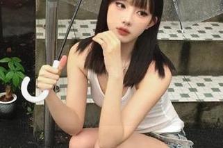IMiss爱蜜社 – 来看看土肥圆矮挫穷的JK写真集，分享她的艺术创作与生活点滴.txt