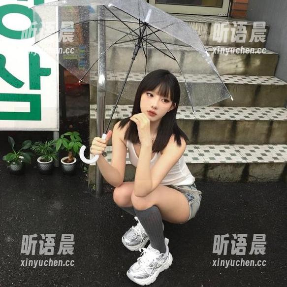 IMiss爱蜜社 - 来看看土肥圆矮挫穷的JK写真集，分享她的艺术创作与生活点滴.txt