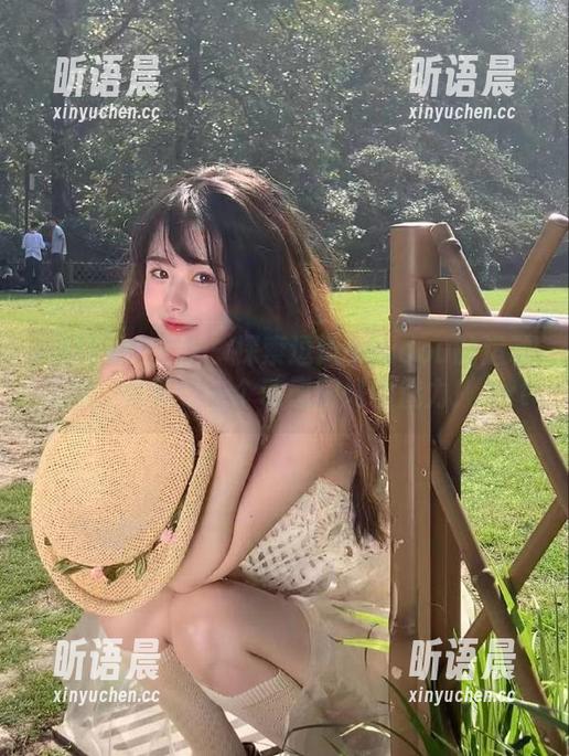 IMiss爱蜜社 - 探索逗逗doudou的运动作品，感受每一个动感瞬间的魅力！.txt