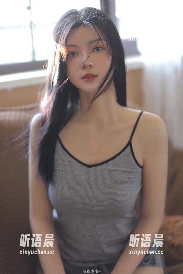 LD零度摄影 - 一楠的写真作品集最新更新，妹妹的精彩瞬间不可错过！.txt