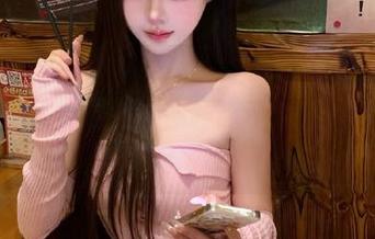 MFStar模范学院 – 探索噜噜妞儿的婚纱之美：私拍图包带你领略不一样的梦幻瞬间.txt