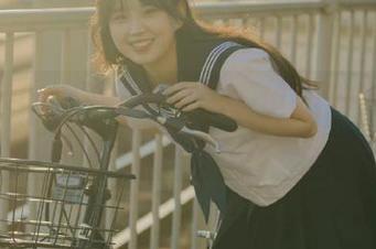MFStar模范学院 – 夏瑶baby的粉色旅程：高清图册打开艺术与现实的门扉.txt