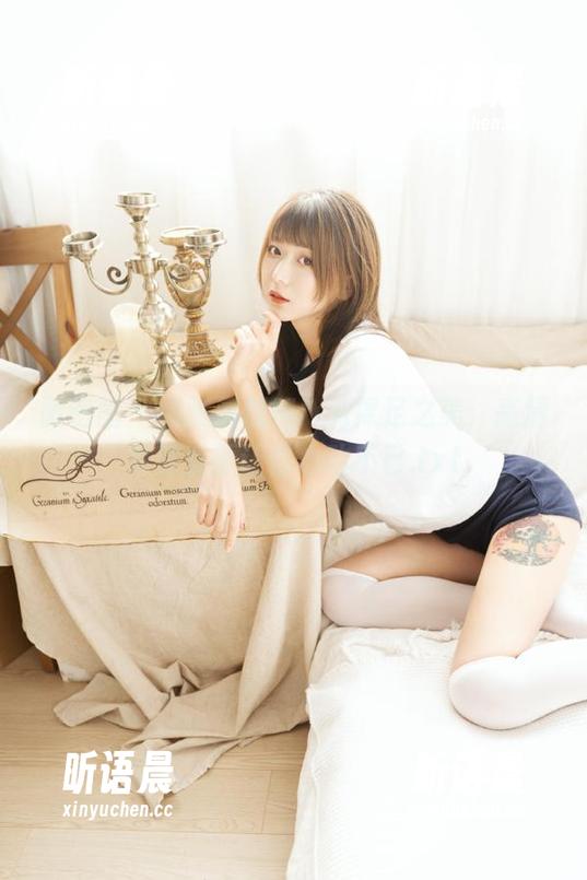 MIYA 微密圈 - 细腻展现MIYA裸足之美,高清写真资源让你心动不已.txt