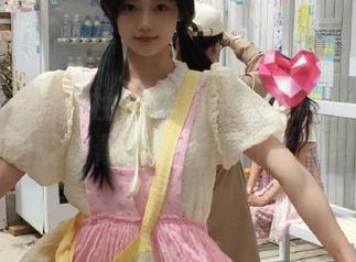 MiiTao蜜桃社 – 李颖诗与校园的故事：写真图册展现青春的无限可能与幻想.txt