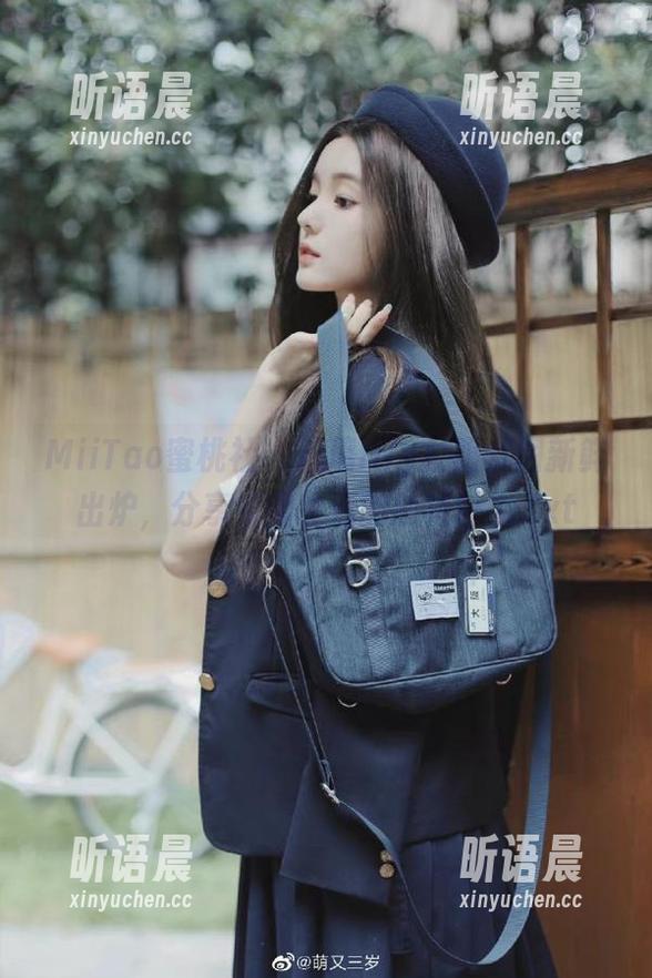 MiiTao蜜桃社 - 琉璃lily校服套图新鲜出炉，分享校园生活的独特魅力.txt