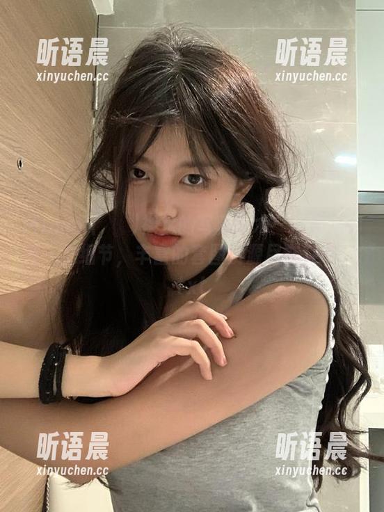 Mimmi(밈미)裸足的写真艺术：探寻她的每一个细节，丰富的套图资源尽在其中！.txt