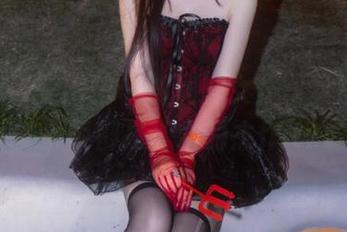 MyGirl美媛馆 – 胡润曦女仆写真图库：每一帧都是艺术的杰作.txt