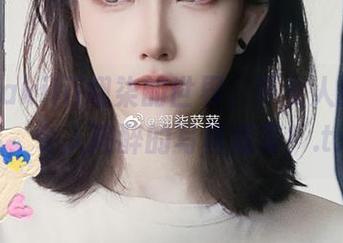 走进Sakiiii翎柒的世界，坏女人图库精选，令人陶醉的写真盛宴！.txt