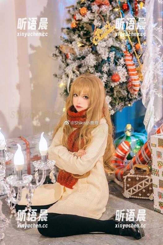 Shika小鹿鹿 Shika小鹿鹿私房短裙写真套图,释放你的时尚魅力与青春活力.txt