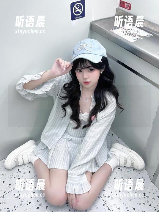 Sia不吃鱼 微密圈 - “Sia不吃鱼”的温柔写真资源分享,展现真实自我的最佳方式就在这里!.txt