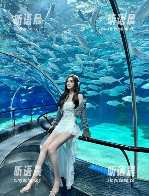 TGOD推女神 - 施忆佳Kitty酱双马尾照片免费合集，感受清新风格与甜美气息的交织！.txt