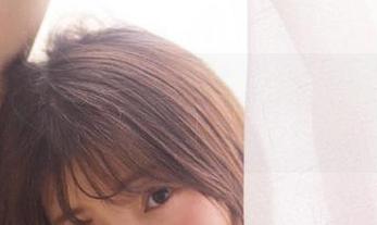 TouTiao头条女神 – 小米粒儿的办公室生活，写真原图带你走进她的世界.txt