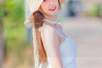 TouTiao头条女神 – 爱丽莎lisa裤里丝高清精选图集：探索她的时尚之旅与个人风格.txt