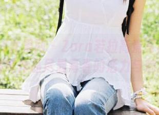 UGirls尤果网 – Zora若拉高清写真大放送：清纯作品尽显青春的活力与魅力.txt
