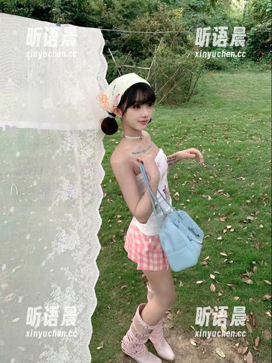 UGirls尤果网-丁筱南 UGirls尤果网 - 丁筱南摄影作品汇聚:校园写真图库免费下载无门槛!.txt
