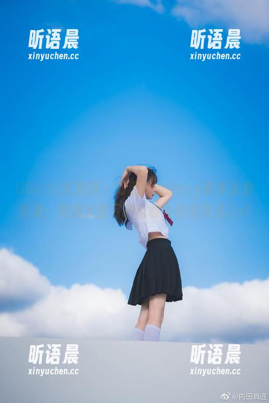 UGirls尤果网-刘嘉琦cherry UGirls尤果网 - 刘嘉琦cherry夏季泳池图集:展现水面下的优雅与自信作品.txt