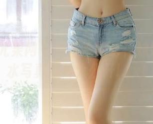 UGirls尤果网 – 不怕冷的萌神妹妹：死库水写真照片大公开!.txt