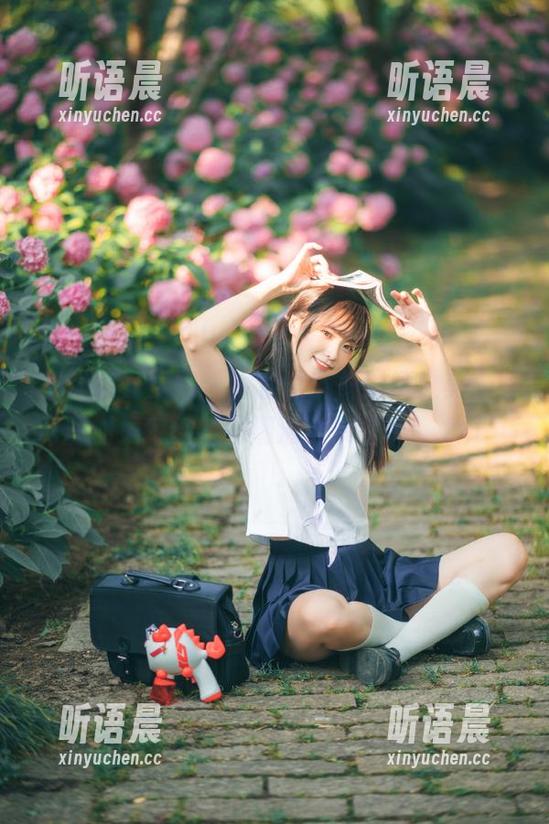 UGirls尤果网-谭晓彤 UGirls尤果网 - 探索谭晓彤眼镜之美,原图图集中的时尚潮流全景呈现!.txt