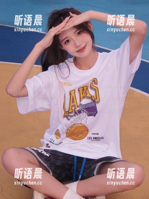 UGirls尤果网 - 陈七七最新写真更新：高跟鞋的艺术与风格的完美结合.txt