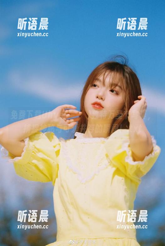 免费下载Uhye(이유혜)独特万圣节写真，捕捉神秘与可爱并存的瞬间！.txt