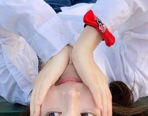 XIAOYU语画界 – 不可错过的Cris_卓娅祺红裙图集分享，一起感受她的曼妙身姿！.txt