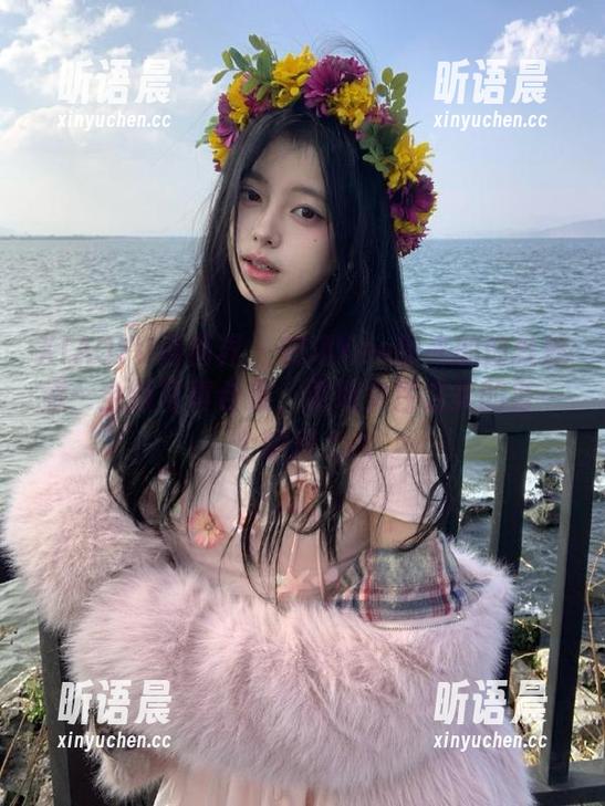 XIAOYU语画界 - 安琪Yee带来的肉丝魅惑：全新写真合集，展现女性之美的每一个瞬间.txt
