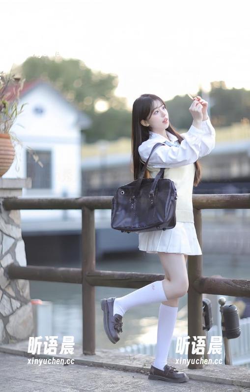 Xiuren秀人网 - Baileys香儿双人写真资源合集，解锁妩媚姿态的每一帧画面！.txt