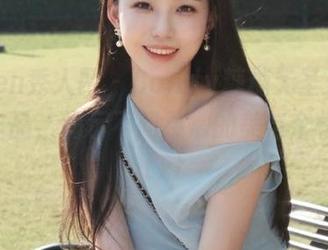 Xiuren秀人网 – Candy糖糖无圣光女友写真作品，揭示不同寻常的美与个性风采.txt