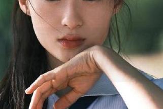 Xiuren秀人网 – 走进Egg尤妮丝的世界：分享她的花嫁写真集中的美丽传奇.txt