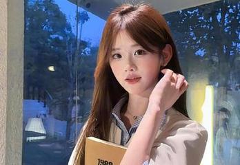 Xiuren秀人网 – KOKO可可双人在线作品魅力四射：邀你共赏她独具匠心的摄影旅程！.txt