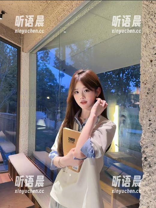 Xiuren秀人网 - KOKO可可双人在线作品魅力四射：邀你共赏她独具匠心的摄影旅程！.txt