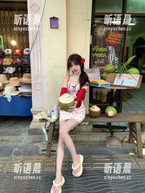 Xiuren秀人网 - 麦田里奔跑的少女！MARA酱最新奶牛原图带你体验自然的灵动感！.txt