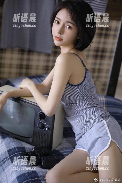 Xiuren秀人网 - 观看任莹樱的连体衣写真作品，体验她通过时尚传达的故事与情感.txt