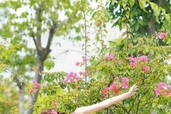 Xiuren秀人网 – 独特魅力尽在双笙Alina无圣光牛仔裤套图，穿出自我风格与态度.txt