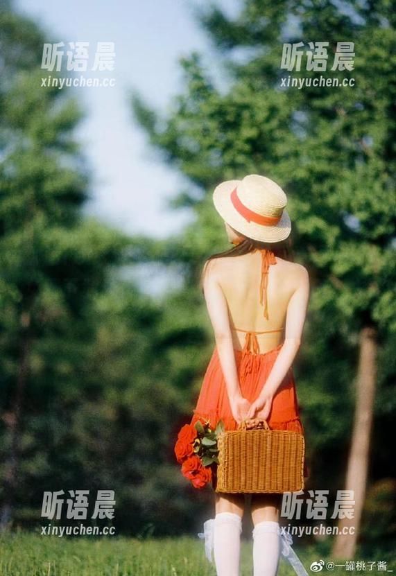 Xiuren秀人网 - 夏甜甜女孩写真图集，免费下载让你感受青春与活力的无限魅力.txt