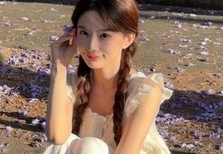 Xiuren秀人网 – 领略大美妞儿黑丝的魅力，最新美图图包火热发布！.txt