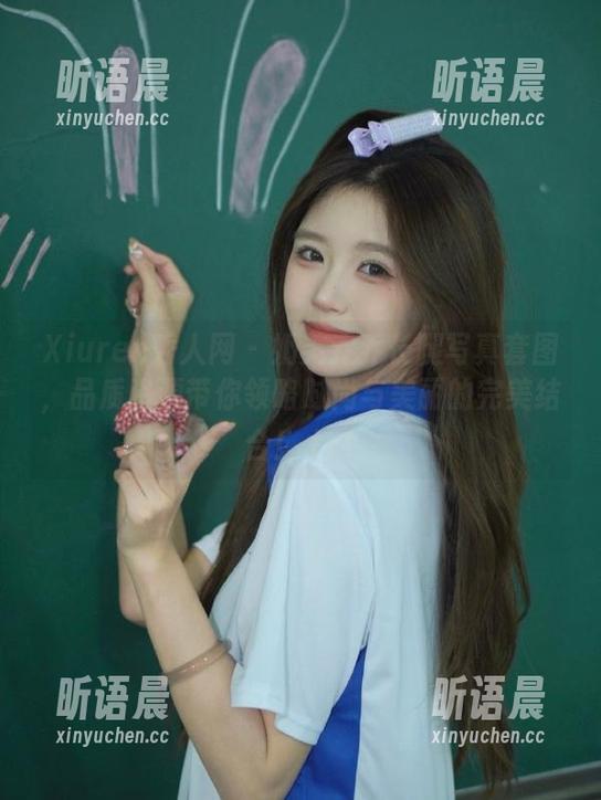 Xiuren秀人网-奶芙乔乔 Xiuren秀人网 - 奶芙乔乔长腿写真套图,品质资源带你领略时尚与美丽的完美结合!.txt