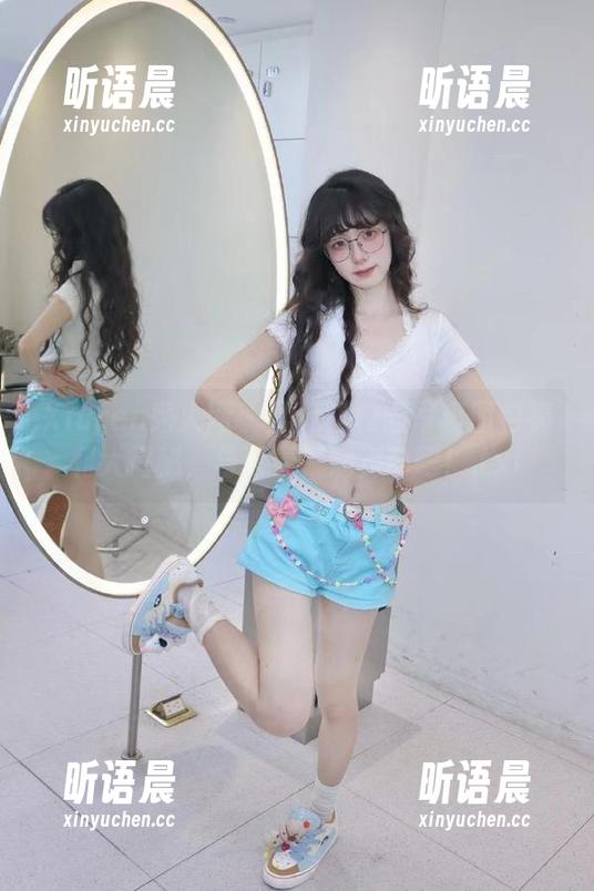 Xiuren秀人网-戴允祺 Xiuren秀人网 - 戴允祺校园写真图包福利大揭秘,与青春一起舞动吧!.txt