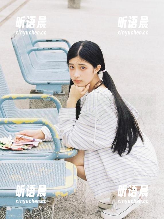 Xiuren秀人网 - 是小逗逗独特视角下的美腿写真分享，展现极致魅力风采！.txt